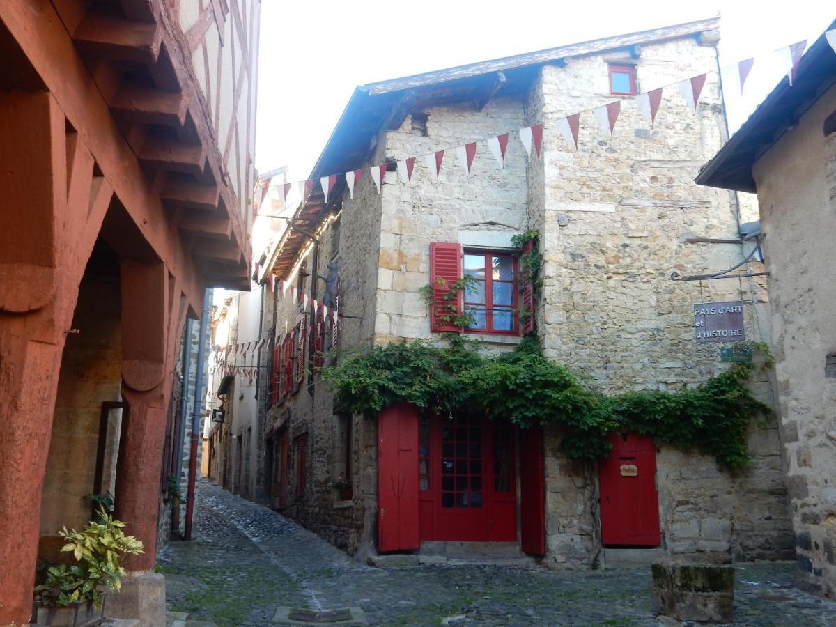 Apartamento Le Logis D'Hestia Billom Exterior foto